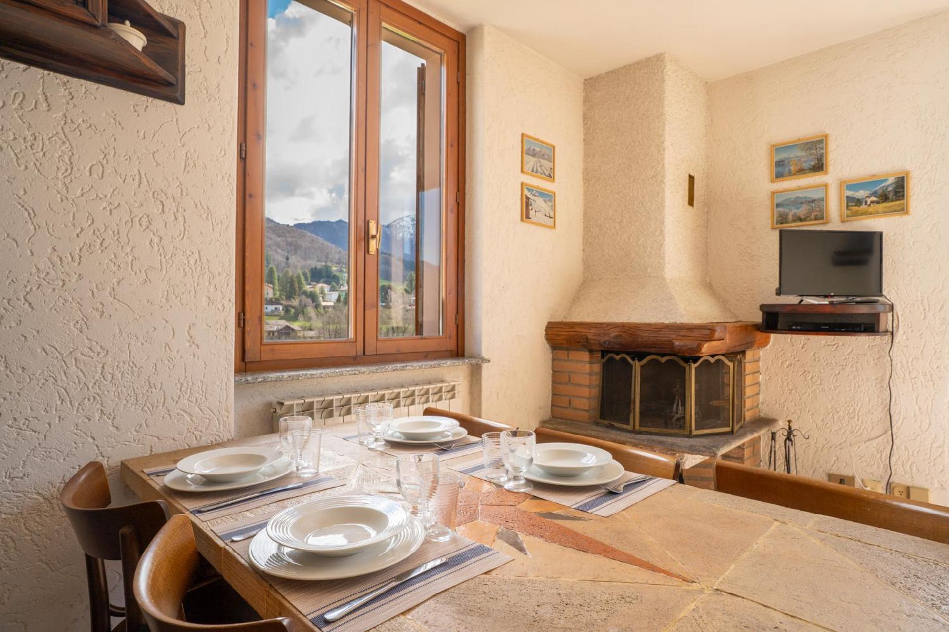 Mountain Lodging With Fireplace And Mountain View Barzio Exterior photo